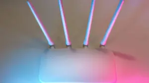 WLAN-Router mit vier Antennen als Symbol für das neue Heimnetz
